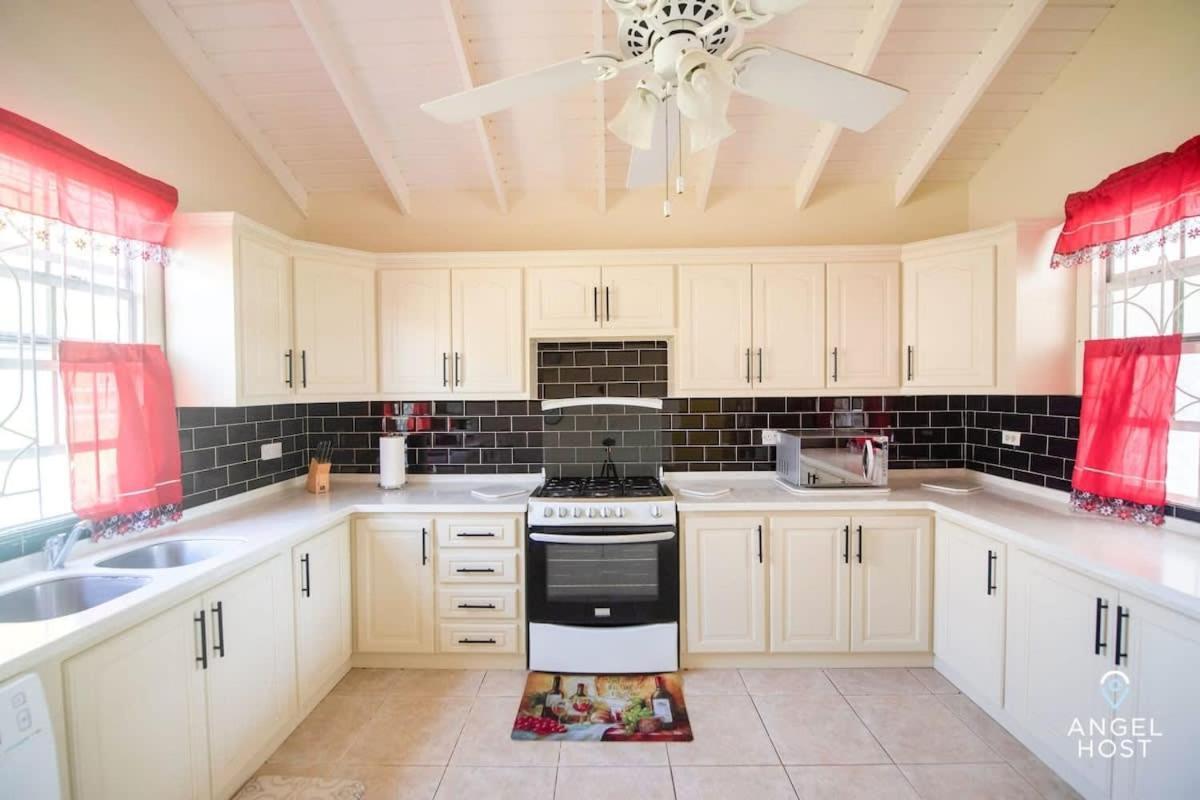 Beachy Cottage I Kitchen I Wi-Fi I Shaded Cabana I Parking Saint Philip Esterno foto